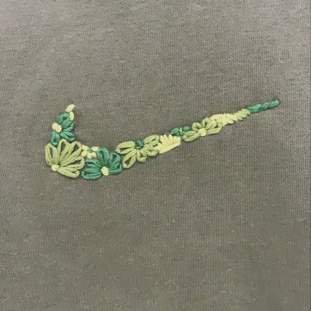 Embroidered Crewneck